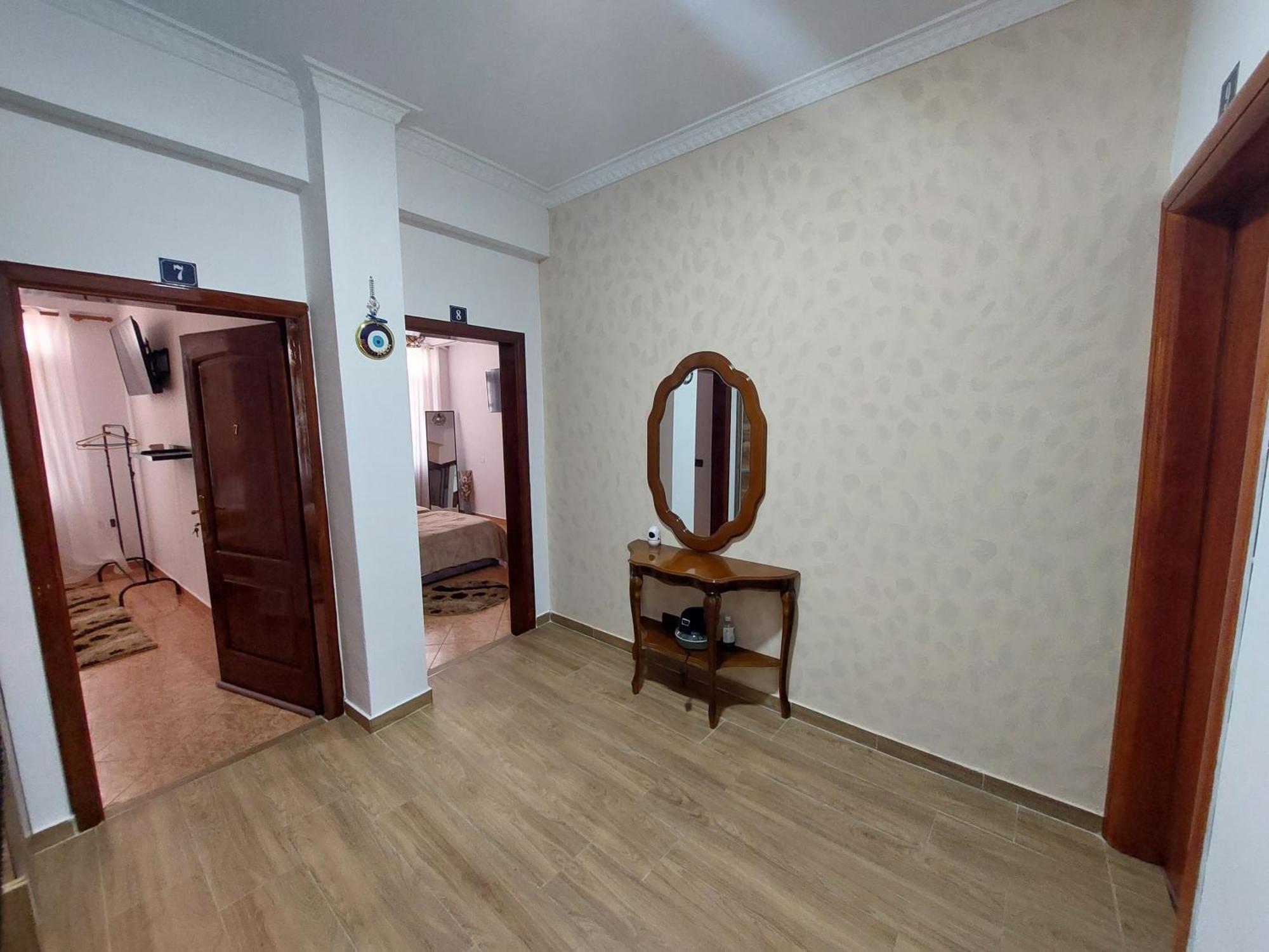 Godard Apartments Влёра Экстерьер фото